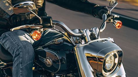 How to Replace Harley-Davidson Motorcycle Handlebars | Motorcycle.com