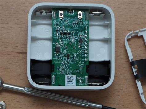 Philips Hue motion sensor Teardown – Tom IT