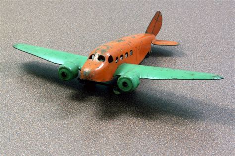 Old Antique Toys: Vintage Old Metal Toy Airplanes