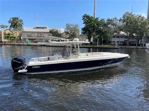 2006 Intrepid 323 Cuddy Centre Console For Sale Yachtworld