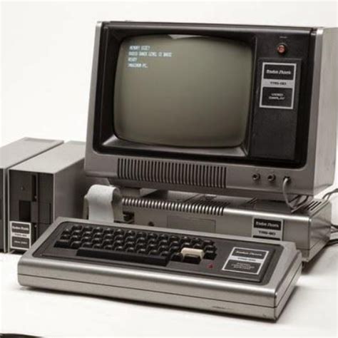 Tercera generación de computadoras 2 feb 1965 año 24 dic 1971 año