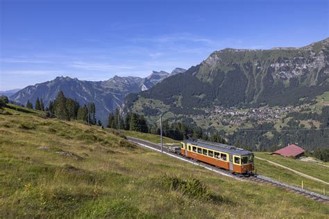 Be 4 4 21 der BLM zwischen Grütschalp und Winteregg