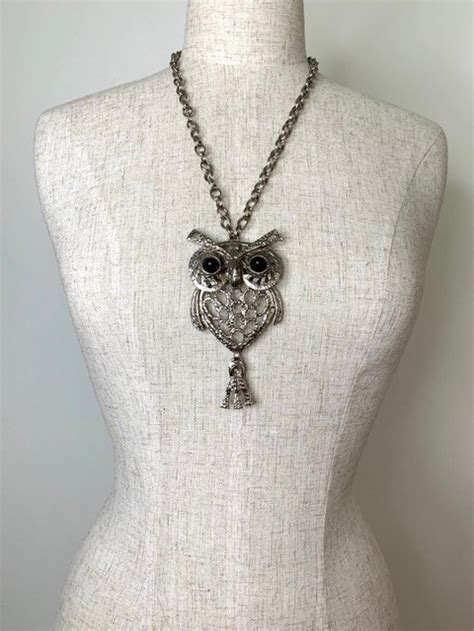 Lot A Vintage Silver Hinged Owl Pendant Necklace Double Link Chain