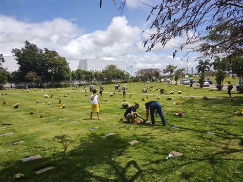 Gazetaweb Homenagens Marcam Dia De Finados Em Cemit Rios De Macei