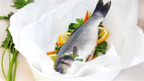 Papillote de lubina y verduras una receta navideña nutritiva y facilísima