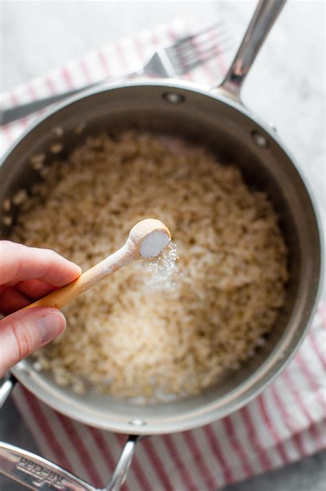 How To Cook Fluffy Brown Rice The Easy Way Natural Comfort Kitchen