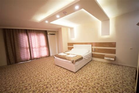 Çift Kişilik Odalar Osmaniye Hanedan Otel Rezervasyon 0328 814 18 18