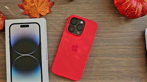 Red Apple Silicone Case For The IPhone 14 Pro Unboxing And Hands On