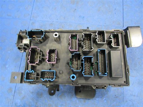 02 Ford F250 F350 Under Dash Fuse Box Junction Relay Block 2c7t 14a067 An 2500 Importapart