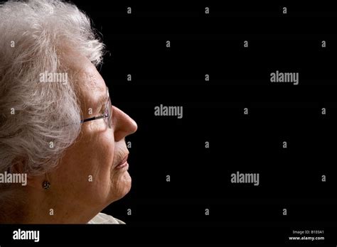 Old Woman Uk Hi Res Stock Photography And Images Alamy