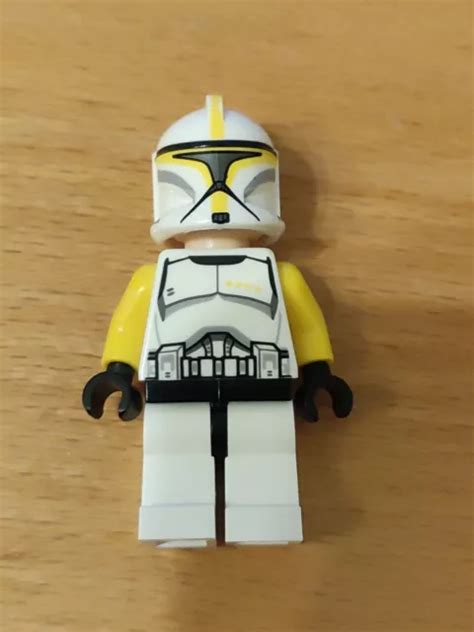 Lego Star Wars Figur Minifigur Clone Trooper Commander Aus Set