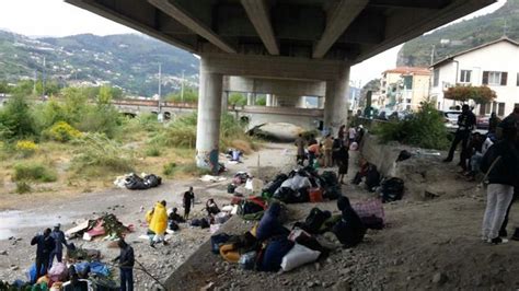 Ventimiglia Migranti Tolgono Tendopoli Europa