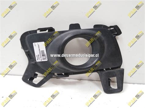 Rejilla O Tapa De Parachoque Derecho Hatchback Mazda Dohc