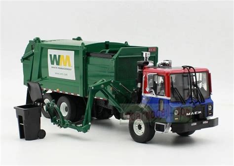 Toy Garbage Truck Wm Mack Side Loader Home Alqu