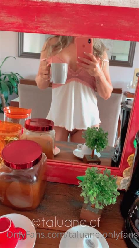 Taluane Showing Off Naked While Making Breakfast Cnn Amador