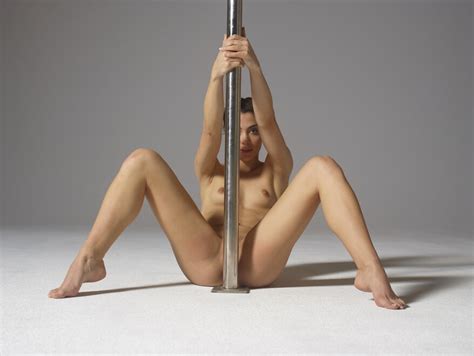 Amateur Girl Myanudepoledancing Xxxxxl