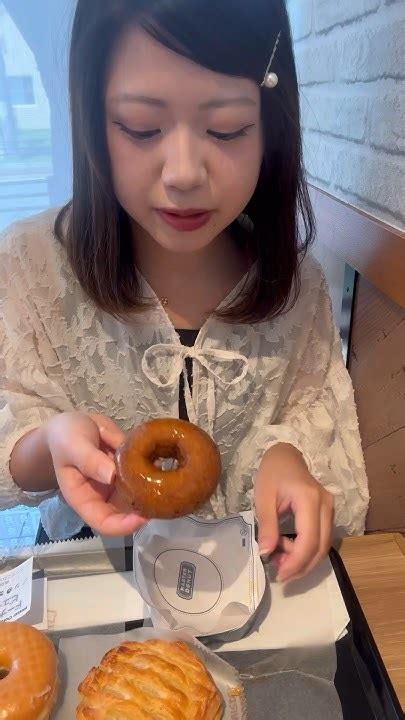 ミスド食べ放題で爆食いする女子大生part1大食い 食べ放題 ミスド ミスド食べ放題 ミスタードーナツ ドーナツ 爆食い 女子