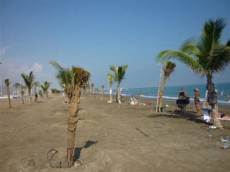 Umbrella Beach Fujairah 2021 What To Know Before You Go With