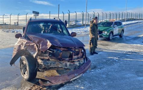 PTA ARENAS Fuerte colisión vehicular se registró en calle Fagnano con