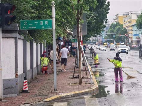 【迎战强降雨】加大街路洗扫清污力度｜环卫部门守牢汛期城市“防护网”抢险道里区积水