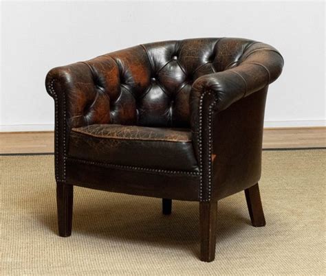 Schwedischer Vintage Chesterfield Modell Tufted Chair Mit Braunem