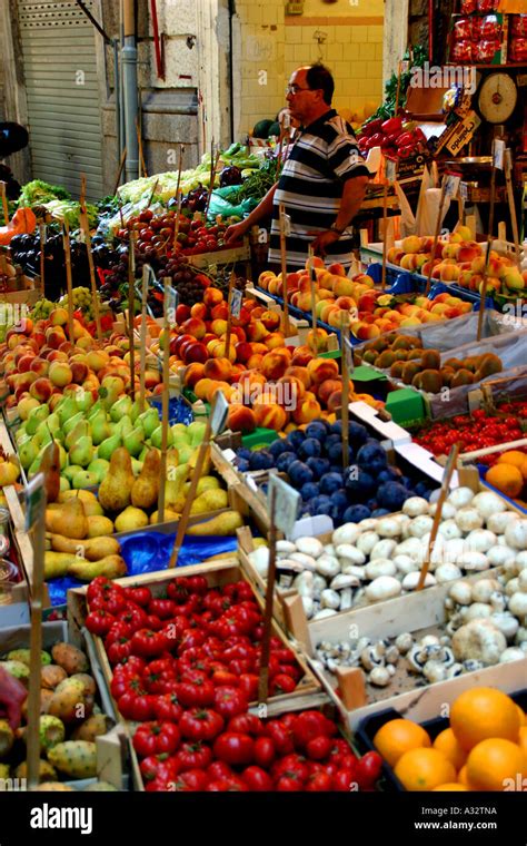 Mercato Della Vucciria Palermo Sicily Hi Res Stock Photography And