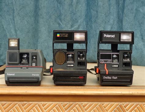 ultimate guide   vintage kodak instant cameras