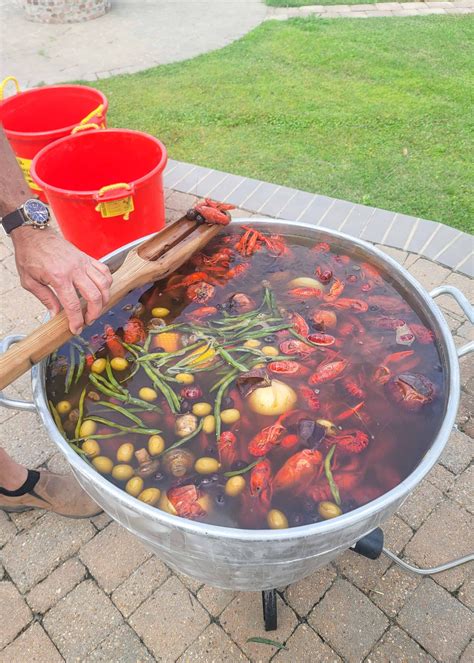 Louisiana Crawfish Boil - Barefeet in the Kitchen