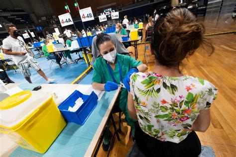 Los Canarios De A A Os Los M S Reticentes A La Vacuna La