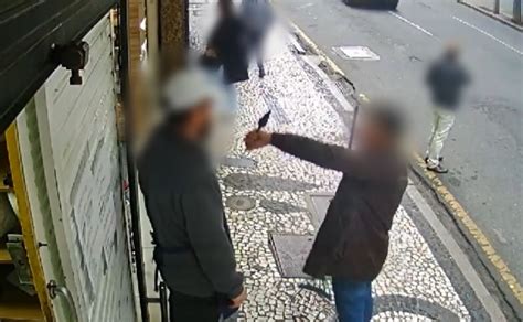 Vídeo mostra ameaça contra dono de padaria de Curitiba