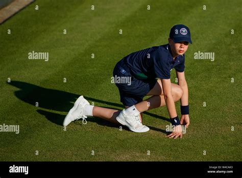 Ball Boys Wimbledon Hi Res Stock Photography And Images Alamy