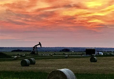 Does the oil & gas industry in Calgary look like the pic I took this