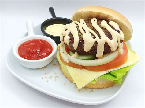 Resep Daging Burger Sapi Rumahan Panomnom