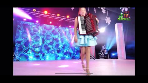 Reghina Alexandrina Celoso Lele Pons Accordeon Cover Pe Gurineltv🎶