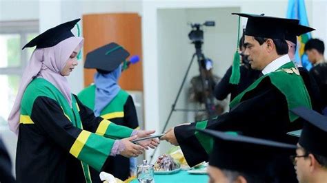 UIN Ar Raniry Wisuda 702 Lulusan Termasuk 8 Mahasiswa Asing Ini