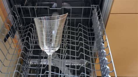 Can You Put Crystal Glasses In The Dishwasher Solved Explained