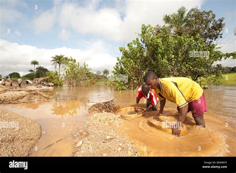 Diamond Mining Kono District Sierra Leone Stock Photo Alamy