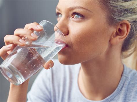 5 Reasons Why You Must Avoid Drinking Cold Water From Fridge The