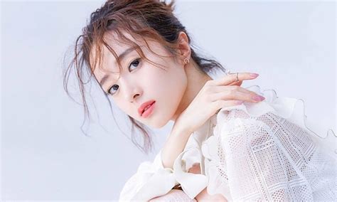 Lý Thấm và 5 sao nữ Cbiz toàn ẵm phim hot nhưng mãi không chịu nổi Saostar vn