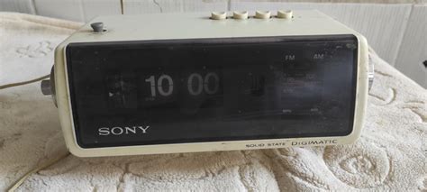 1972 Sony Digimatic 8fc 100e Flip Clock Radio Radio Relogio