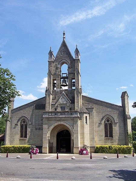 Eglise Saint Symphorien à Saint Symphorien PA00083810 Monumentum