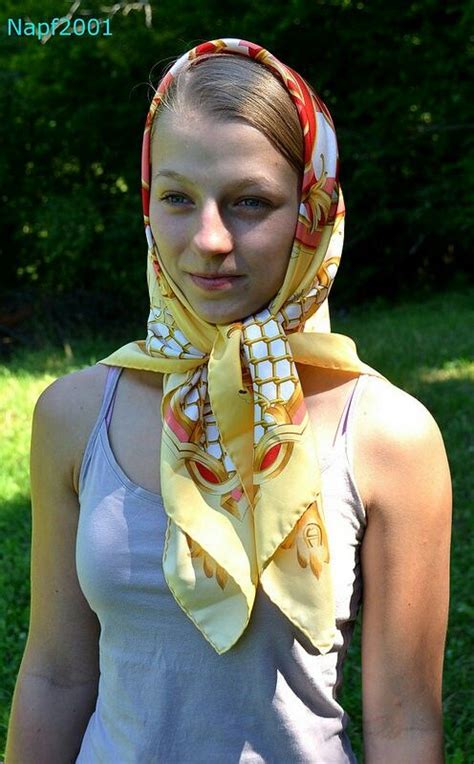 Pin By Juanca Matus On Panuelos Head Scarf Ways To Wear A Scarf