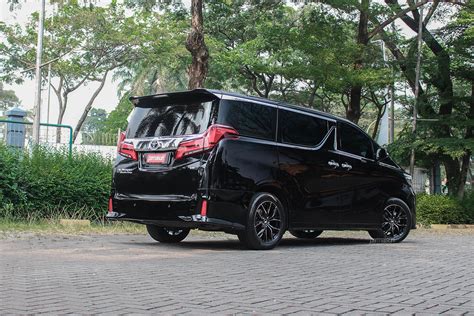 Permaisuri Enkei Performance Onyx With Toyota Alphard