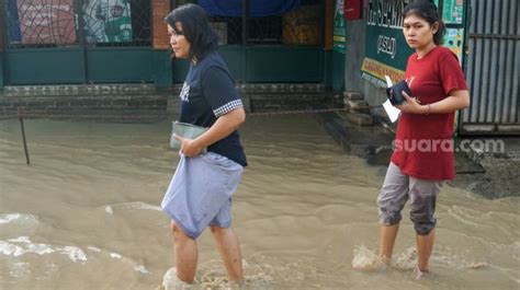 Banjir Kiriman Rendam Perumahan Pondok Gede Permai Bekasi