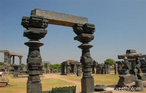 Inside Warangal Fort | Veethi