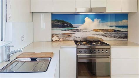 Glass Kitchen Splashbacks: Where Functionality Meets Artistry