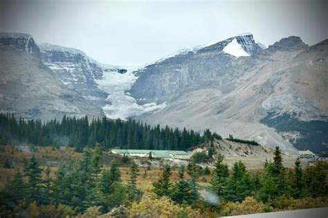 Athabasca Glacier: Wonder of Ice along the Icefields Parkway – Park Pilgrim