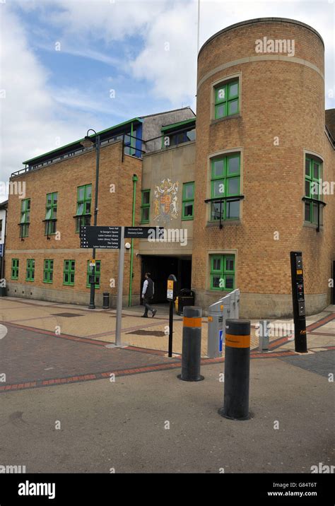 Luton Crown Court Stock General View Of Luton Crown Court Stock Photo