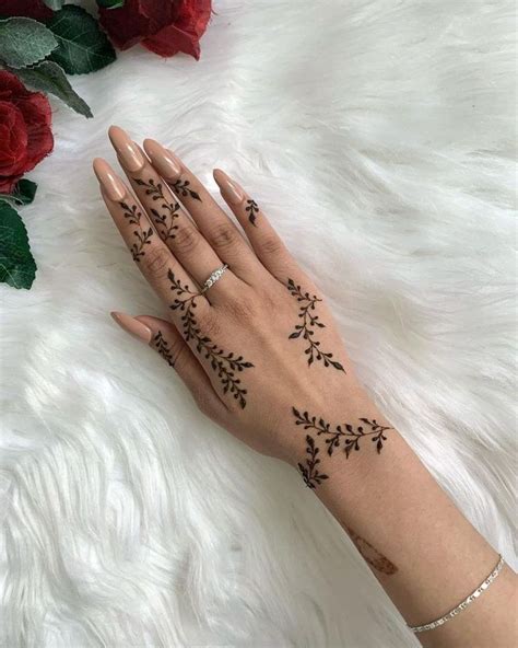 Pin By Sklar On Henna Tattoo Ideas2024 In 2024 White Henna Designs