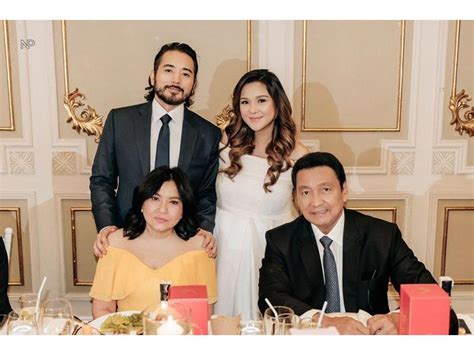 Renz Fernandez And Jef Gaitan S Stunning Wedding Photos GMA Entertainment